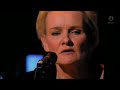 Eva Dahlgren - Novemberregn (Live Nyhetsmorgon 2007) Eva Dahlgren - Novemberregn (Live Nyhetsmorgon 2007)