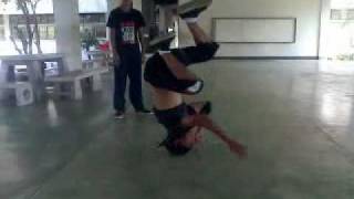 สอนเต้นb boy ในท่า head spin