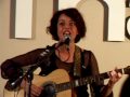 Carmen Consoli spiega A' Finestra