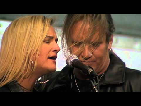 Schascle - Twinkle performs a dedication to Brandi Meshad at the Rock And Recovery Concert in Sarasota Florida. Rock And Recovery is an organization in Sarasota, Florid...