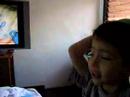 Leo dandole coquitos a Abraham