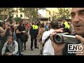 La alcaldesa de Valencia Rita Barbera ha cambiado la ubicación del castillo de fuegos artificiales que todos los años se organiza con motivo de la celebración de la Festividad de la patrona de Valencia, la Mare de Déu del Desamparats, Su lugar habitual es el Cauce del Turia pero esteaño se ha ubicado en la Plaza del Ayuntamiento para 