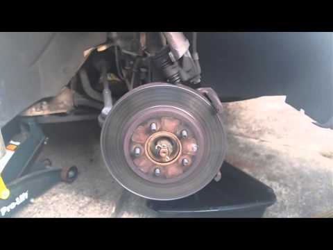 Disc Brake Pad Replace – Chrysler T&C Gen. III Minivan