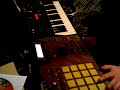 AKAI MPC 2000XL vs ACCESS VIRUS INDIGO C REDBACK