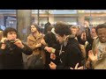 RT @ggatore: Ils s'introduisent chez #Orange et déclarent leur amour pour #Freemobile > http://t.co/RPLIoQMB cc @Odile_Roujol C'est bas mais drôle...