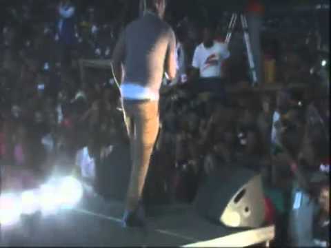 VIDEO: Akon, 2face, M.I, P Square, Naeto C, Iyanya & Wande Coal Thrill At Calabar Carnival 2012 0 VIDEO: Akon, 2face, M.I, P Square, Naeto C, Iyanya & Wande Coal Thrill At Calabar Carnival 2012