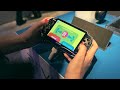 www.tecmundo.com.br Testamos o poder do mais novo gadget da Sony, com previsĂŁo de lançamento para o final do ano, o PS Vita. Brincamos principalmente com o touchpad traseiro e os acelerĂ´metros. Veja as caracterĂsticas que notamos logo de cara nesse vĂdeo. ::Tecmundo.com.br ::Baixaki.com.br