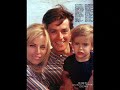 alain delon en sus largos 75 a�os ha tenido numerosos romances y amores pero estos fueron los mas importantes de su vida y actualmente se lo ve con su amiga ...