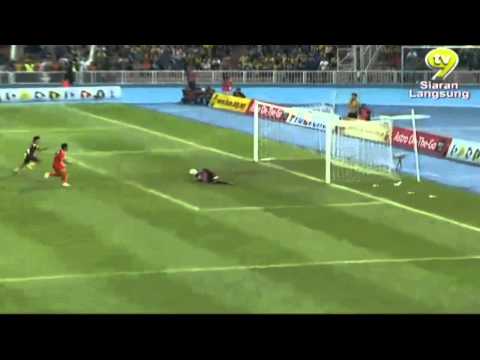bola - Pesta Bola Merdeka 2013 - Malaysia VS Myanmar (2-0)