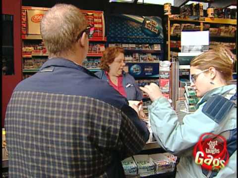 Cashier shortchanging blind man