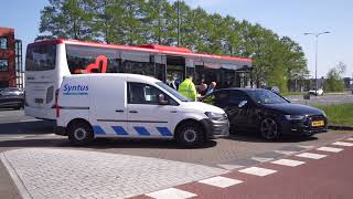 Botsing tussen auto en stadsbus in Bunschoten