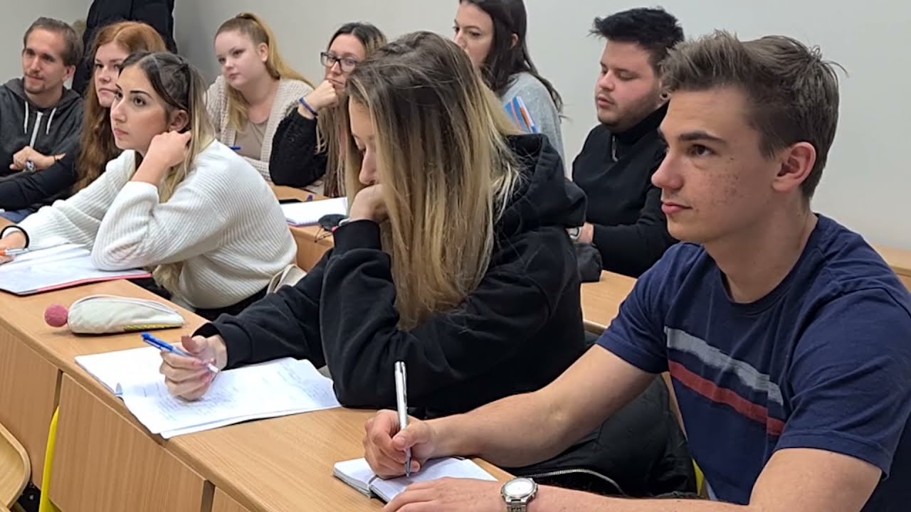 米尔顿·弗里德曼大学校园宣传视频封面