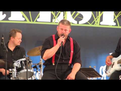 Stig Rossen synger John Mogensen sangene