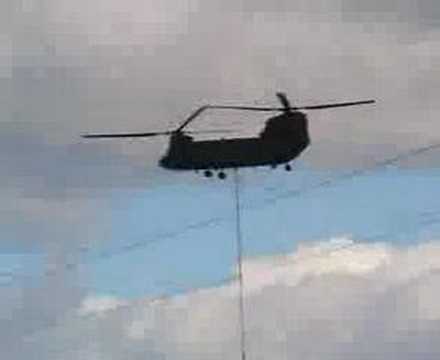 Chinook in Armagh lifting downed ...