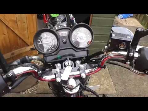 how to remove ybr 125 seat