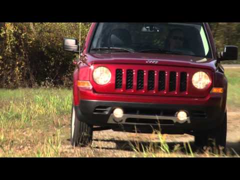 2014 Jeep Patriot - TestDriveNow.com Review by auto critic Steve Hammes