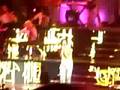 videos de Jonas Burnin' Up Tour September 5-Video Girl with a surprise