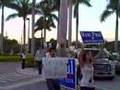 MSNBC/FAU Republican Debate  Ron Paul Roving Sign Wavers