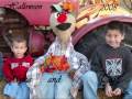 Taje and Myka Halloween pumkin patch 2008.wmv