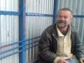 albin menel podbija w temat