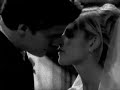 questo � un fantasy video.
la storia � questa:buffy � la cacciatrice � innamorata di angel(un ragazzo normale), ma una notte incontra spike(un vampiro con l'anima) e entrambi ubriachi passano una notte d'amore, il mattino dopo buffy pentita lo respinge ma lui non riesce a smettere di pensarla, nel frattempo per� angel si ammala di una malattia mortale, spike per amore di buffy lo vampirizza per salvarlo da una morte sicura, buffy e angel sono di nuovo insieme e felici e spike lasciala citt�, buffy cerca di ritrovarlo gli dice che lo ama ma spike...b� questo vedetelo da soli. per questo video c'� un seguito e si intitola 