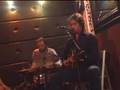 Duke Garwood playing at 'What the folk'