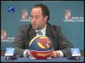 en la ma�ana del lunes 4 de marzo tuvo lugar en la sala fray p�o del monasterio de prado de valladolid, la presentaci�n de trib�squet que cont� con la presencia del director general de deportes de la junta de castilla y le�n, miguel ignacio gonz�lez que estuvo acompa�ado por el presidente de la federaci�n carlos s�inz y por los ex jugadores jos� antonio montero, pablo mart�nez, marta zurro e iv�n corrales.

el acto de presentaci�n corri� a cargo del periodista y escritor �ngel maria de pablos.

esta brillante iniciativa va dirigida a ni�os y ni�as entre los 11 y los 18 a�os y consta de 3 modalidades: tiro, habilidad y juego.

el presidente de la federaci�n carlos sainz destac� el hecho de que todos los actos se celebrar�n en la calle, en el centro de las ciudades, lo que le dar� un mayor realce y vistosidad.

por su parte, el director general de deportes miguel ignacio gonz�lez se mostr� muy satisfecho y destac� que 