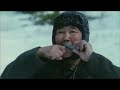 film fran�ais r�alis� par bartabas en russe et enti�rement tourn� en russie. un homme et un chamane s'�vadent d'un goulag sib�rien. le chamane ne peut poursuivre le chemin mais son esprit continuera de prot�ger son compagnon d'infortune jusqu'� moscou.