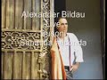 alexander bildau 
live
1912 - a year of eccentric sonata-conceptions! ives composes his concord-sonata, a musical portrait of transcendental philosophers; the muscovite scriabin claims to have expressed non-human feelings in his seventh sonata op.64 - a true paradox (at least for mortal commoners); busoni finally, looking for the essential subject of occidental culture (in the spenglerian sense), inevitably decides for a faustian topic. in the course of this process originates a composition for piano, which conceals its intents and purpose under the inconspicuous title sonatina seconda.
as a common criterion of those three works one remarks very high philosophical pretensions, which certainly and endlessly may be disputed by the real experts in philosophy. indisputable is, that such a high flight of fancy functioned as a trigger to create extraordinary and uncompromising music. highly complex and not easily accesible compositions, which after almost one hundred years are still unspoiled and keep their newness.
sonatina seconda is a stroke of genius, a sketch, bundling in compressed form relevant musical materials of the opera doktor faust. the character of this sound-world is hardly to be described with words. busoni's most revolutionary work still remains unpopular. well, doesn't popularity not destroy even the best work of music anyway? (comment by a. bildau, added by kcb)

1912. ein jahr exzentrischer sonatenkonzeptionen! ives entwirft in der concord-sonate einen musikalisches portrait transzendentalistischer philosophen. der moskauer skryabin behauptet in seiner siebten sonate op.64 aussermenschliche emotionen dargestellt zu haben - ein logisches paradoxon, zumindest fuer normalsterbliche; busoni schliesslich, fuer ein geeignetes opernsujet auf der suche nach der essentiellen thematik des abendlaendischen kulturkreises (durchaus im sinne spenglers), entscheidet sich zwangslaeufig fuer eine faustische thematik. im zuge dieser arbeit entsteht eine komposition fuer klavier, die ihren eigentlichen gehalt und zweck hinter dem unverfaenglichen namen sonatina seconda verbirgt.
gemeinsam ist den genannten werken ein hoher, von fachleuten oft belaechelter, philosophischer anspruch, ueber dessen wert man nach belieben und endlos streiten kann. unbestreitbar ist, dass durch derartige schoengeistige hoehenfluege ganz aussergewoehnliche und kompromisslose musik entstand. hochkomplex und nicht leicht zugaenglich, sind die kompositionen auch nach fast 100 jahren noch unverbraucht.
die sonatina seconda ist eine geniale skizze, ein konzeptuelles werk, das in komprimierter form die wesentlichen musikalischen materialien der oper doktor faust buendelt. diese klangwelt laesst sich in worten nur schwer umschreiben. busonis radikalstes werk ist unpopulaer geblieben. nun, richtet popularitaet nicht sowieso auch das beste werk zugrunde? (comment by a. bildau, added by kcb)