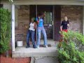 DESE SQUAE GIRLS IS CRAZY