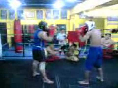 topless boxing