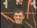 yetenek sizsiniz samir bardaklarla gösteri yapan <b>garson</b>