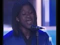 versi�n del tema de roberta flack, killing me softly with his song (suavemente me mata con su canci�n), renombrada killing me softly with this song (suavemente me mata con esta canci�n). souler�a.