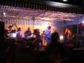 Us n ' Them interprété par le groupe Echoes