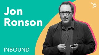 Photo of Jon Ronson speaking