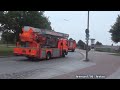 Die Löschgruppe der Feuer-und Rettungswache Veddel (F33) bestehend aus HLF und TMF auf Einsatzfahrt an der S-Bahn Station Veddel. Copyright by Maurice B. - Hamburg, Deutschland - 08.2011