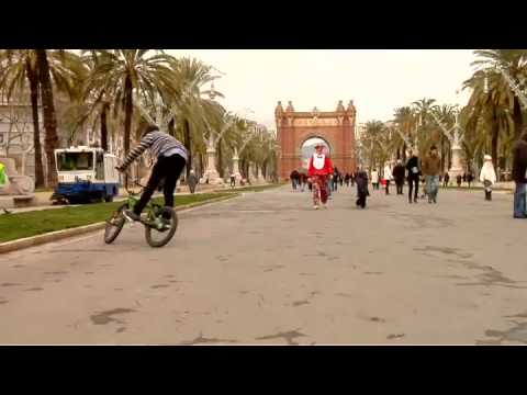 BMX BIKES TRICKS STUNTS CRASHES