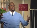we checked in with the cast of welcome home roscoe jenkins, a film about a talk show hosts homecoming after 9 years of being away.  with martin lawrence, mo'nique, mike epps and me trying to arm wrestle michael clark duncan.  not a good idea...