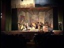 commedia in tre atti che vede protagonista una famiglia molto particolare. 