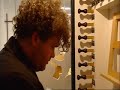 Daniël Lohues speelt op het orgel van de kerk in Emmen en vertelt over zijn liefde voor de muziek van Bach.