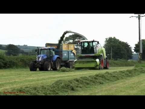 New Claas Jaguar 970 Shows its Mettle - See it Devouring Grass!