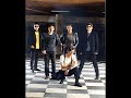 Musica quase desconhecida dos Titãs lançada apenas no CD E-Collection (Coletãnia de 2000)Arnaldo Antunes , Branco Mello, Marcelo Fromer,Nando Reis, Paulo Miklos, Sérgio Britto, Tony Belloto, Charles Gavin