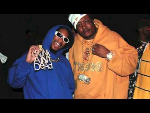 ripped - For more info on the new E-40 project follow @e40 on twitter.