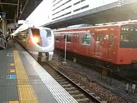 683系　大阪駅入線