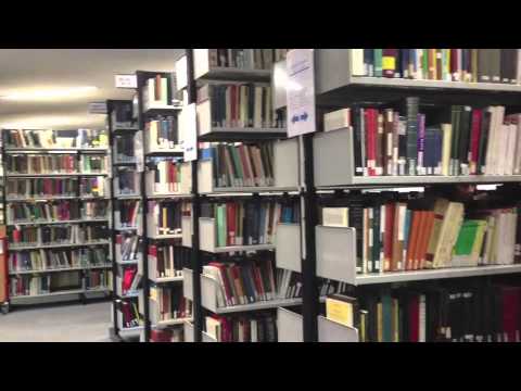 Goldsmiths College - Spring 2013 CEA MOJO in London, Cailin Burke, introduces Goldsmiths University in this video, where she currently takes all of her courses. Learn more about ...