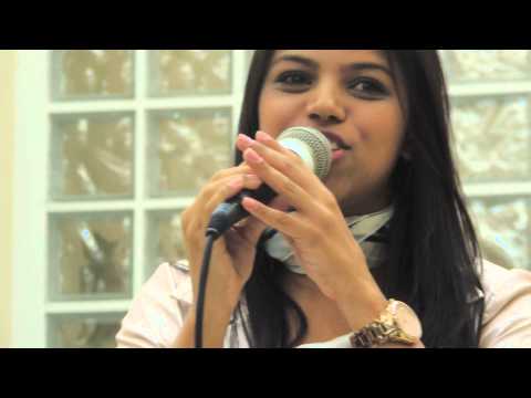 Ana Beatriz - Melissa Barcelos e Ana Beatriz louvado ao Senhor na IASD de Madureira - RJ.