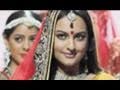 Planet Bollywood News - Shahrukh Khan dances to Dabangg songs, Sonakshi Sinha performs with Ranveer Singh, & more hot news