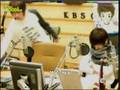 [231008] Jungsoo showing his ABS!