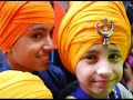 Uthde Behnde Shaam Savere Wahguru Kehnde