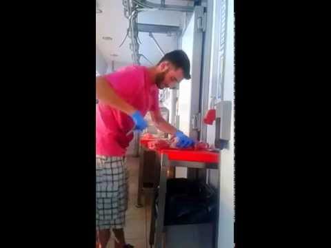 ΞΕΚΟΚΑΛΙΣΜΑ ΣΠΑΛΑ Ο ΠΡΩΤΟΣ ΚΡΕΟΠΩΛΗΣ ΤΗΣ ΑΛΕΞΑΝΔΡΕΙΑΣ